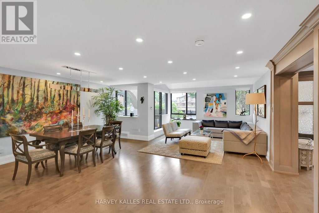 324-325 - 40 Sylvan Valley Way, Toronto (bedford Park-Nortown)