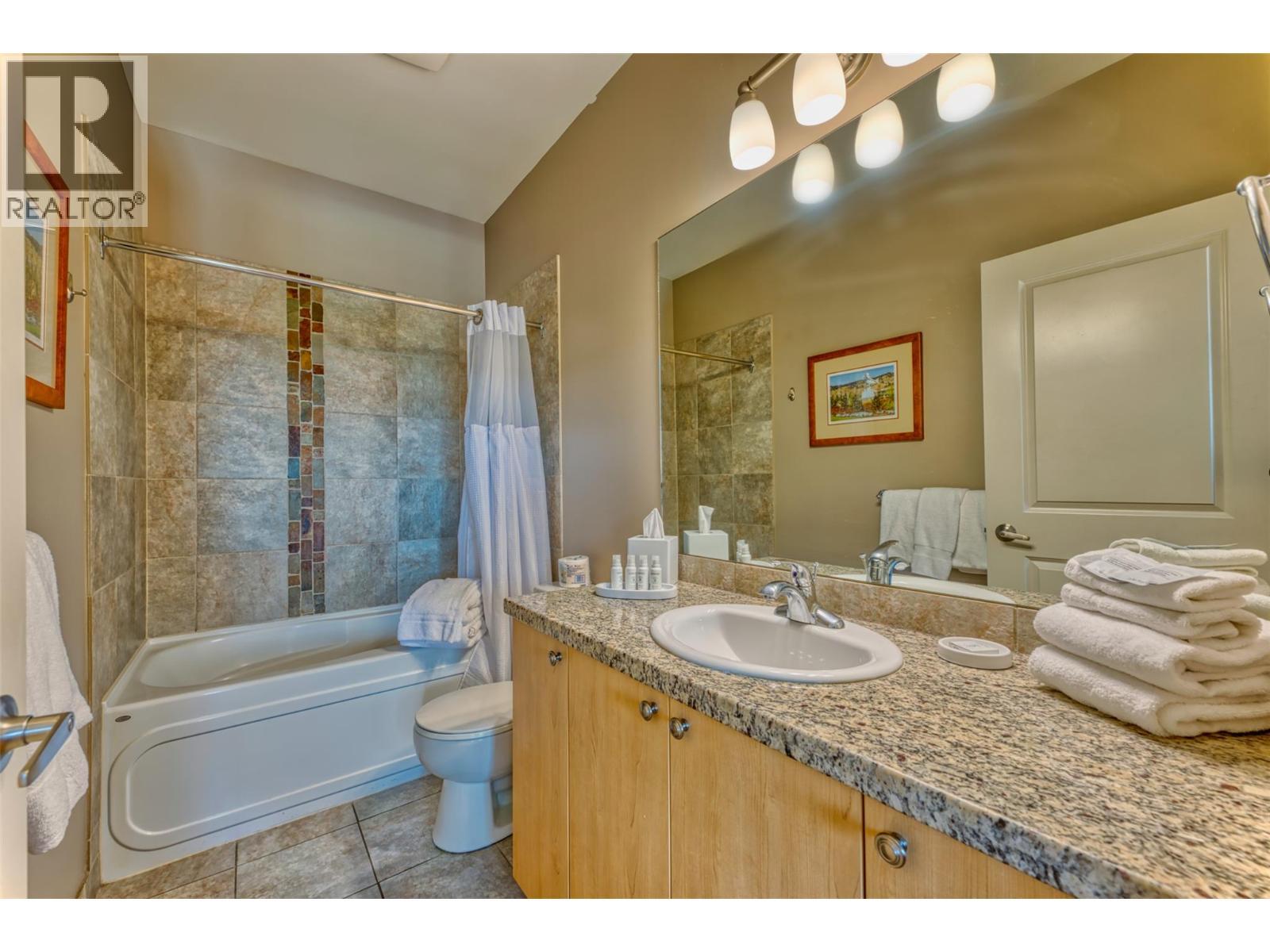 4205 Gellatly Road Unit# 241 Lot# 75. West Kelowna, British Columbia