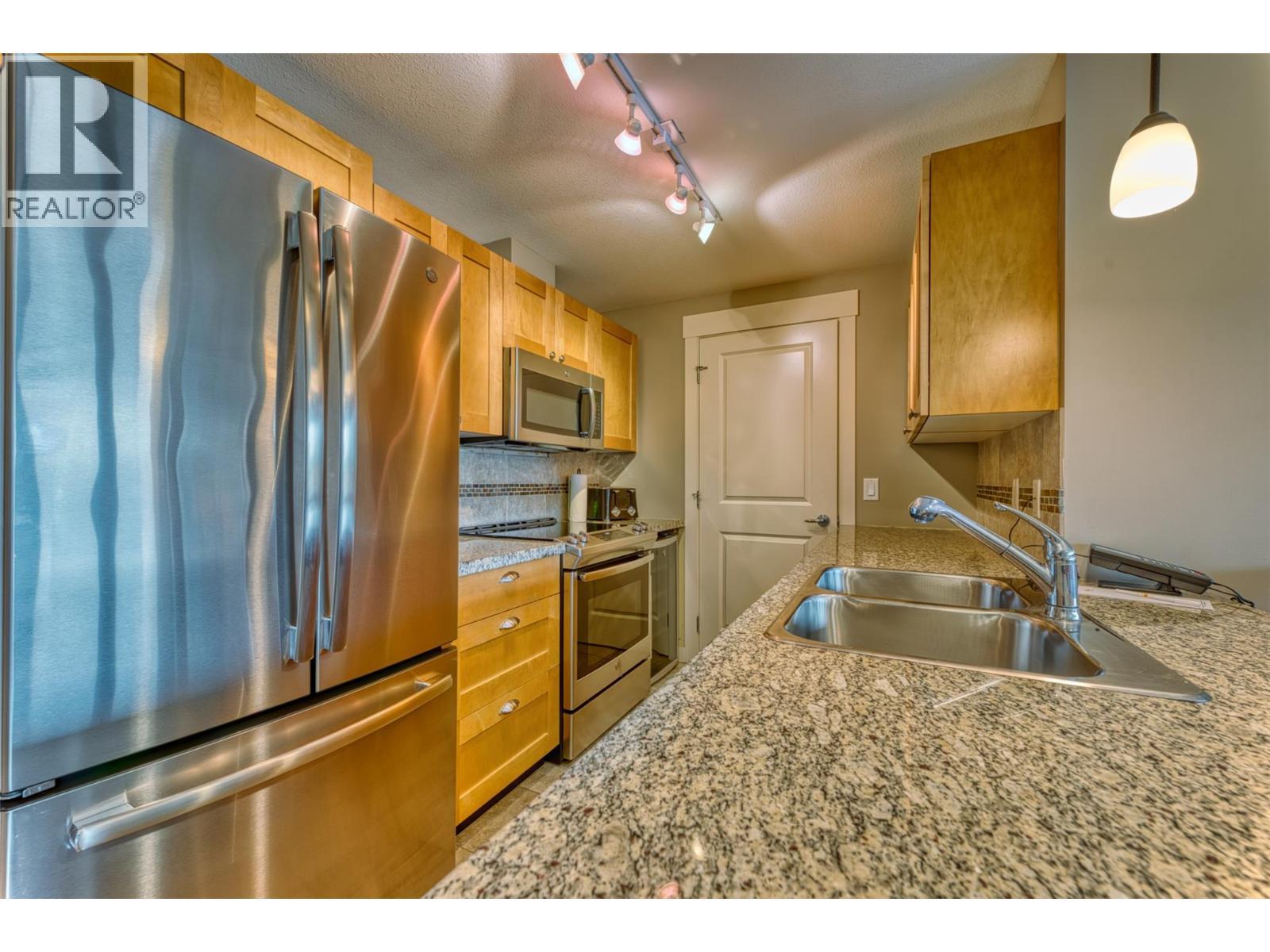 4205 Gellatly Road Unit# 241 Lot# 75. West Kelowna, British Columbia
