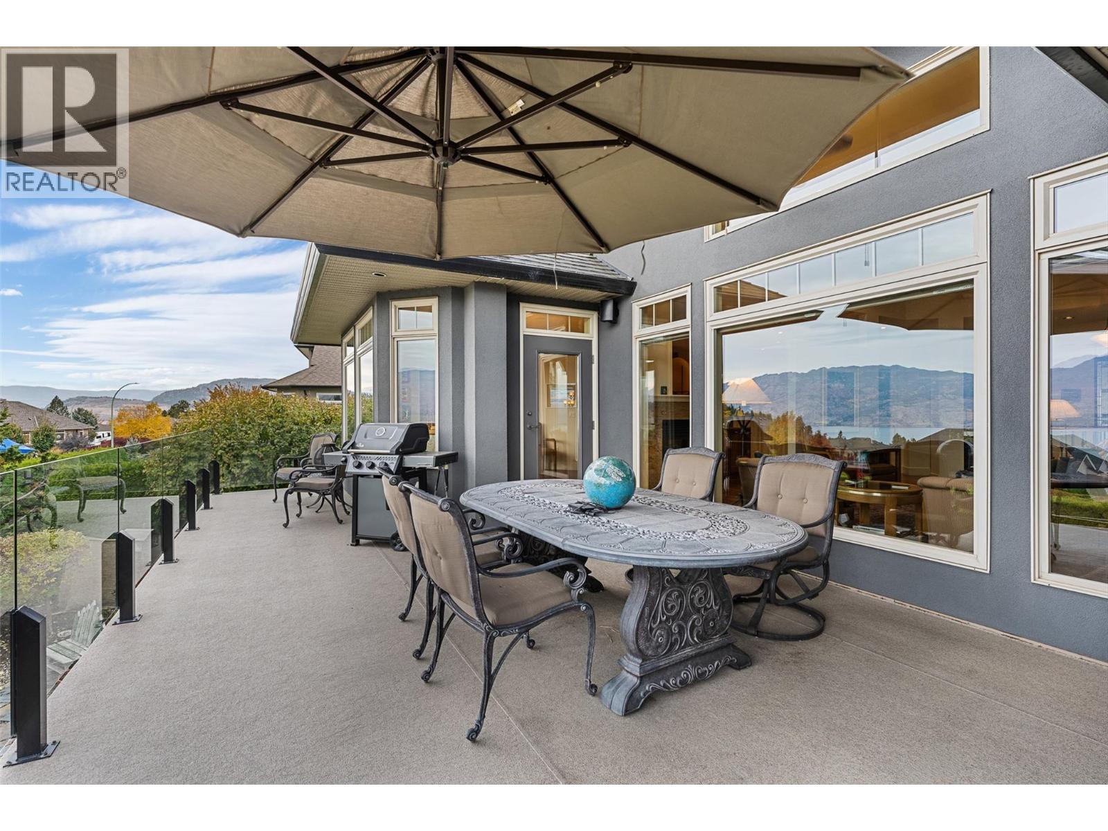 3373 Ridge Boulevard. West Kelowna, British Columbia
