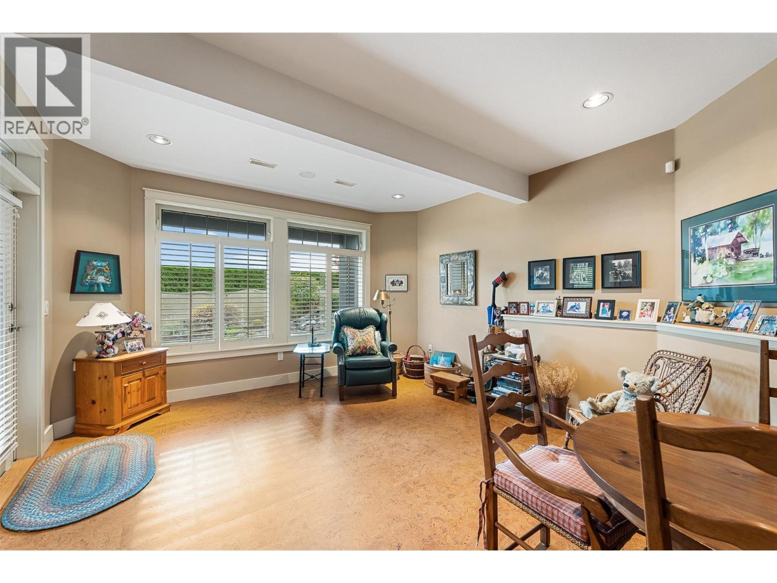 3373 Ridge Boulevard. West Kelowna, British Columbia