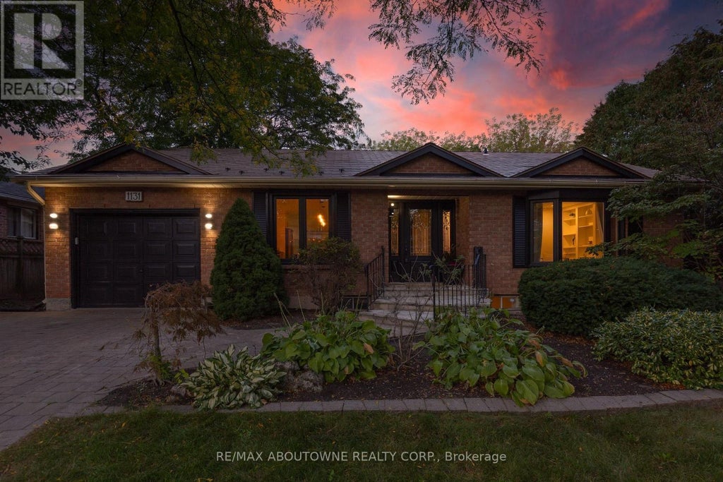 1131 Carol Street, Burlington (brant)