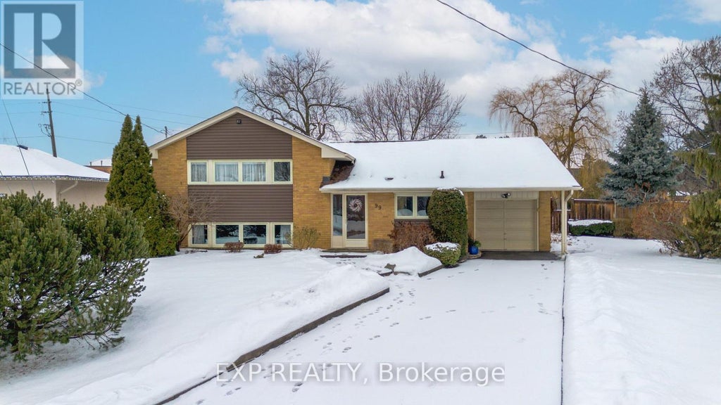 99 Swanhurst Boulevard, Mississauga (streetsville)