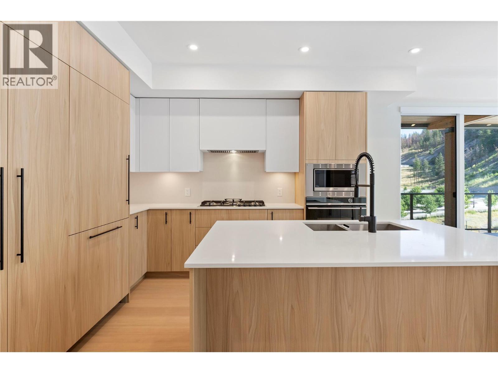 9652 Benchland Drive Unit# 501. Lake Country, British Columbia