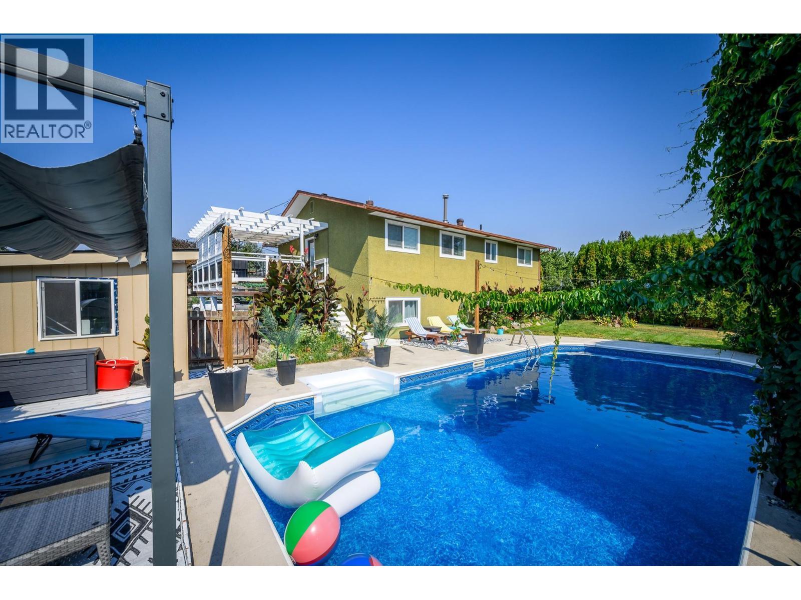 1795 Delnor Crescent. Kamloops, British Columbia