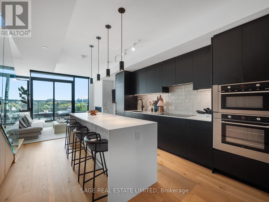 Ph 621 - 899 College Street W, Toronto (trinity-Bellwoods)