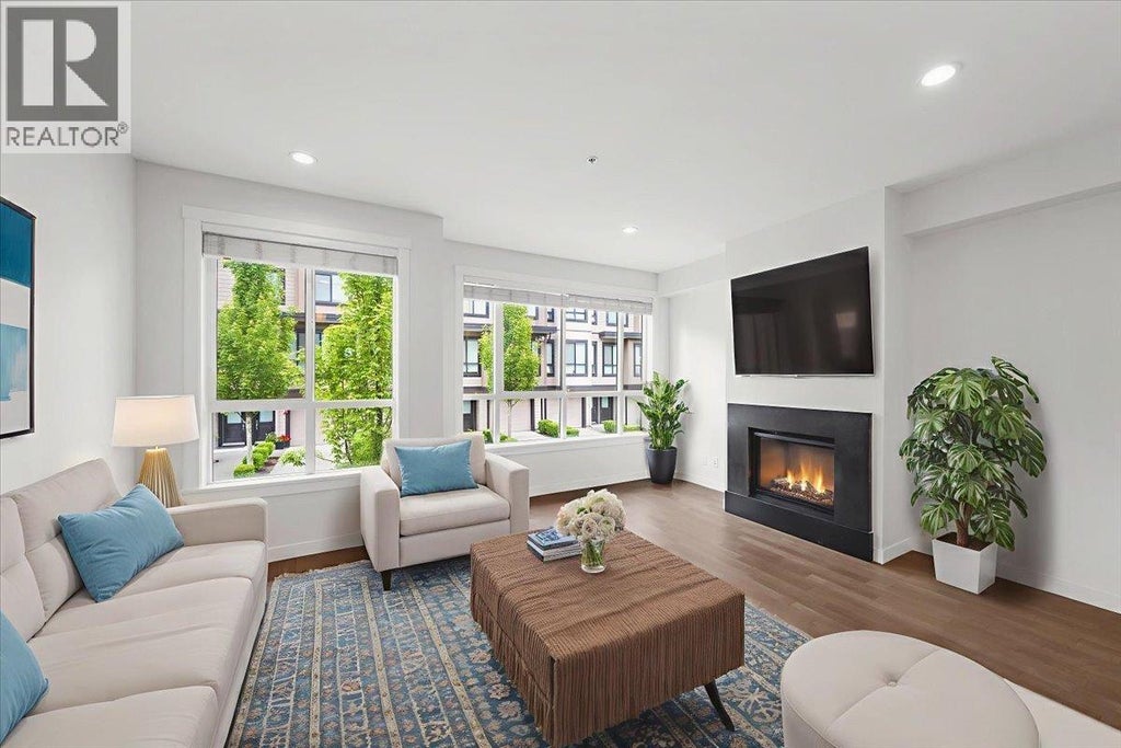 9 100 Wood Street, New Westminster