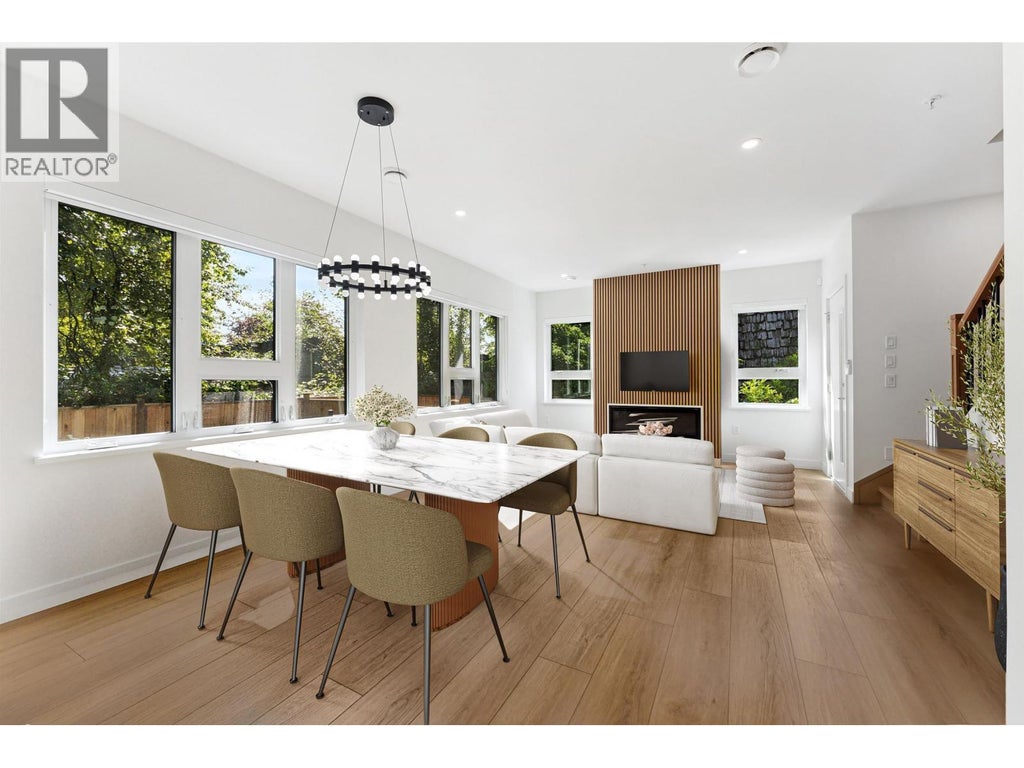 842 Street Denis Avenue, North Vancouver