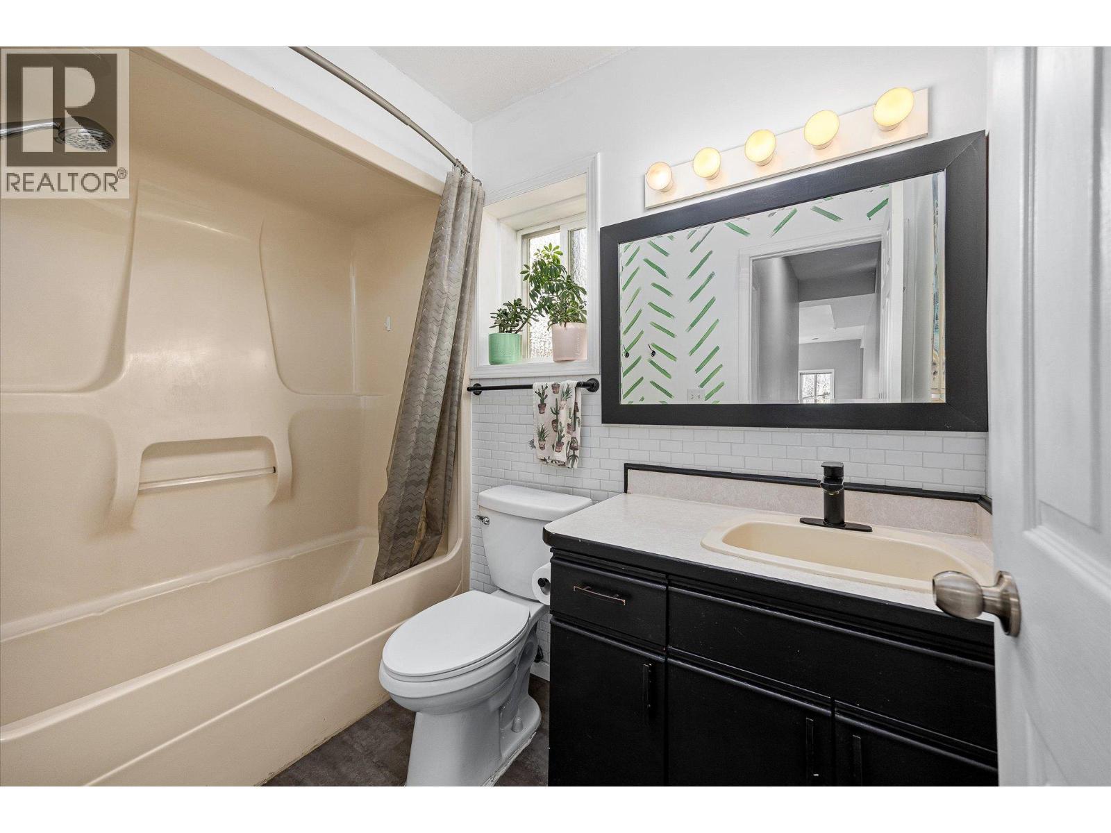 5373 Buchanan Road. Peachland, British Columbia