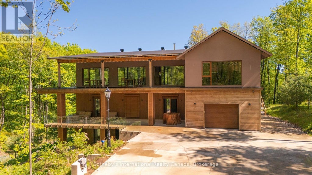 1739 Trapper's Trail Road, Dysart Et Al (dudley)