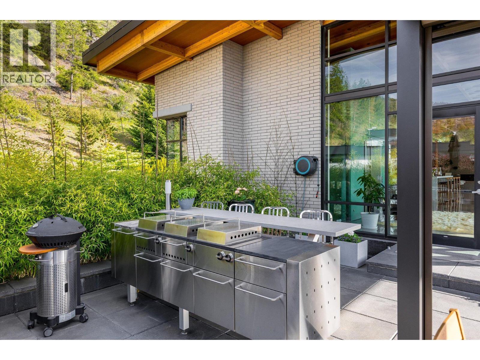 180 Sheerwater Court Unit# 19. Kelowna, British Columbia