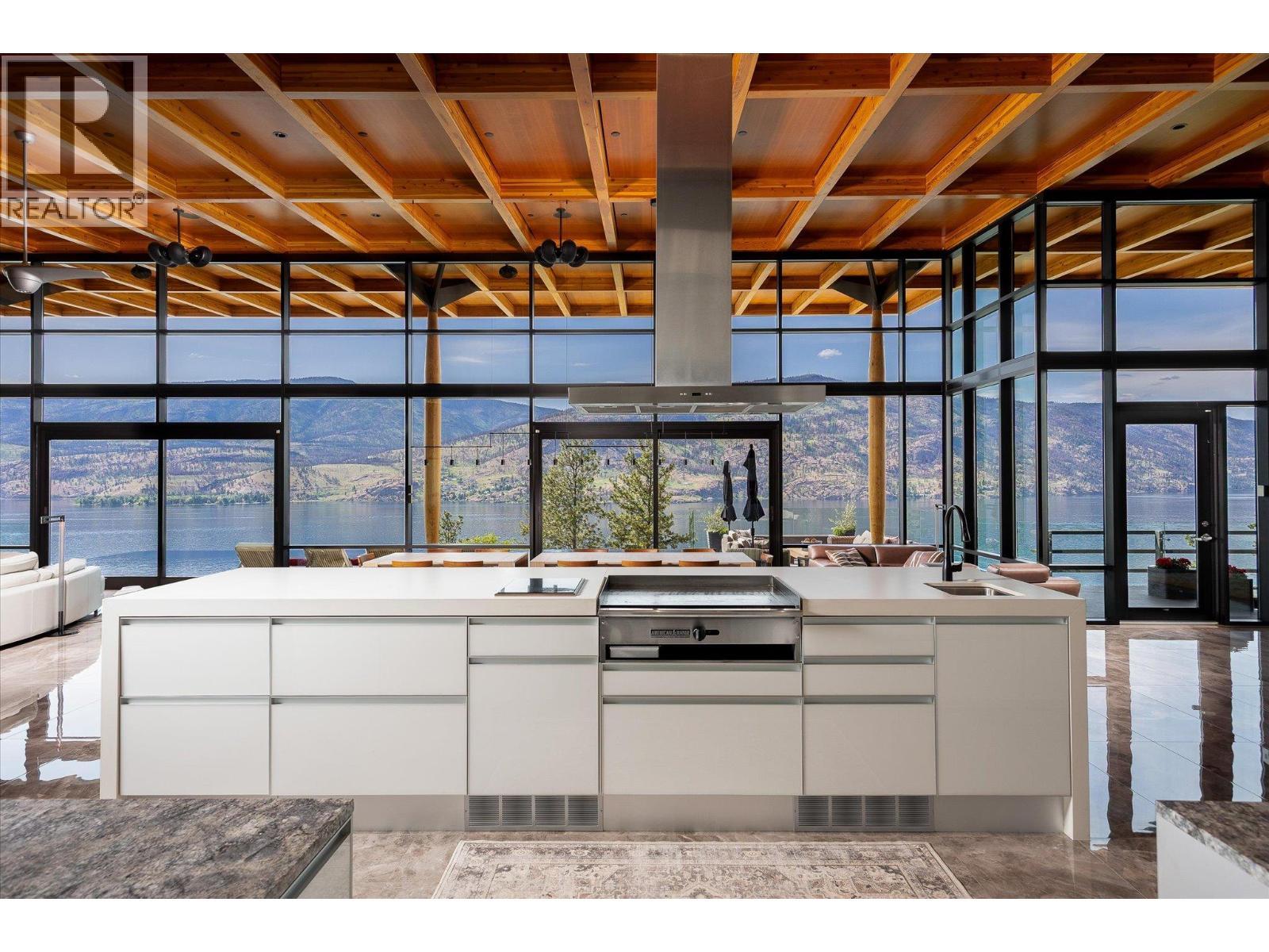 180 Sheerwater Court Unit# 19. Kelowna, British Columbia