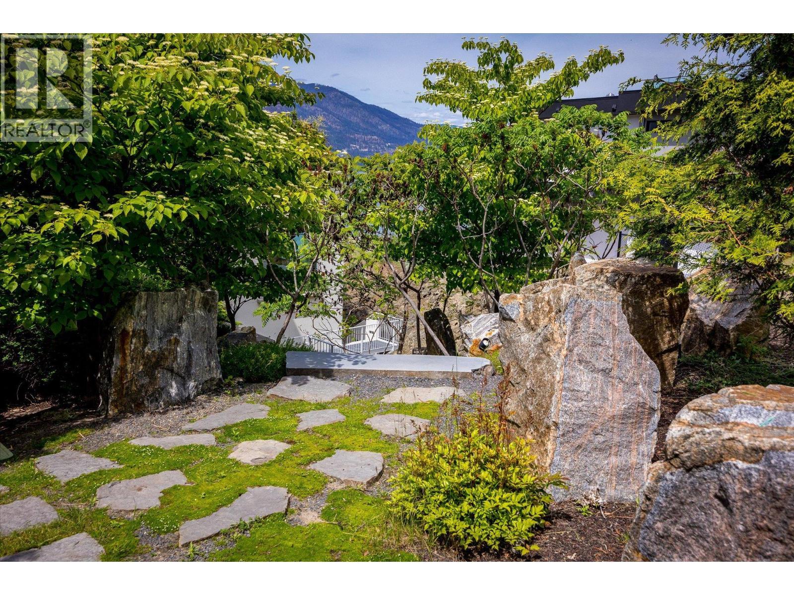 180 Sheerwater Court Unit# 19. Kelowna, British Columbia