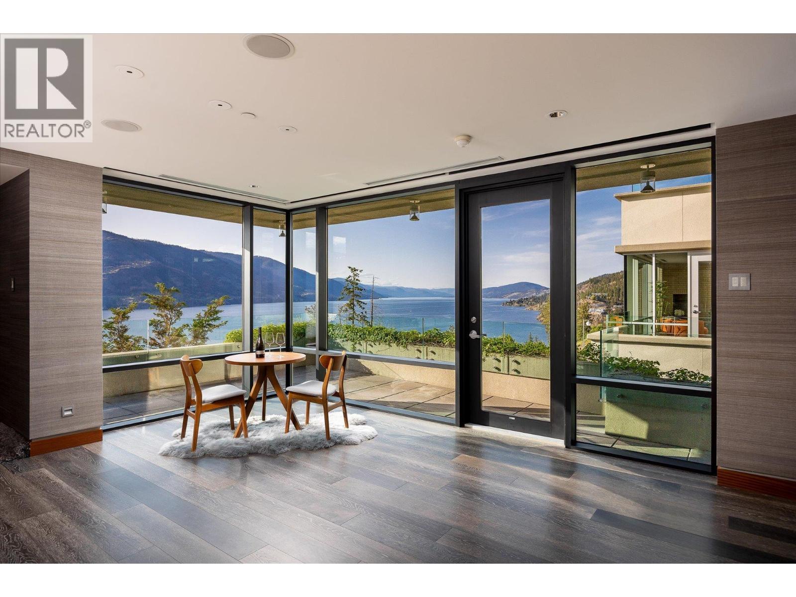 180 Sheerwater Court Unit# 19. Kelowna, British Columbia