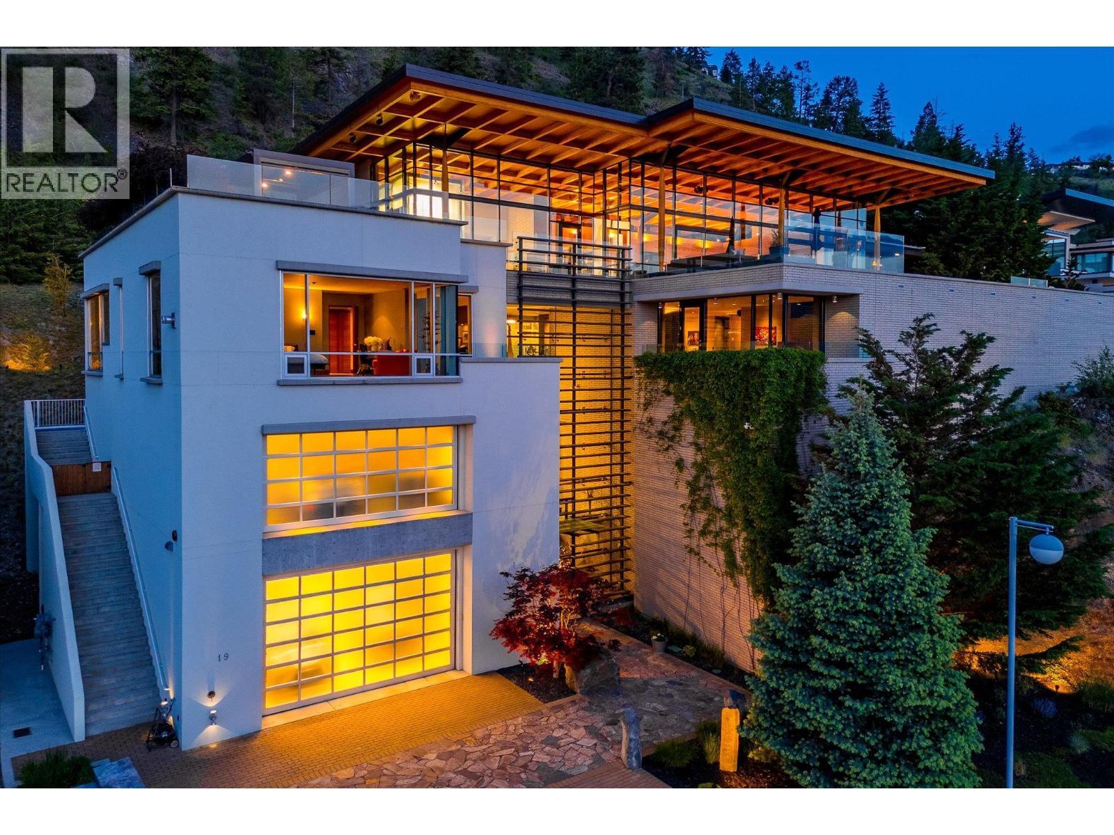 180 Sheerwater Court Unit# 19. Kelowna, British Columbia