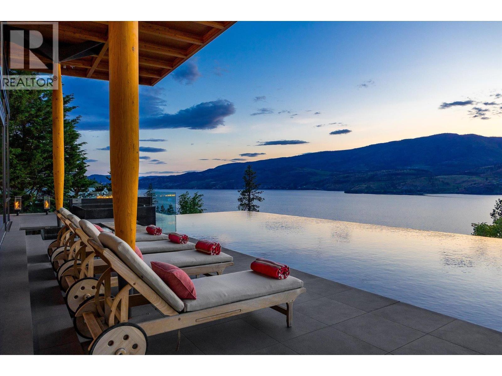 180 Sheerwater Court Unit# 19. Kelowna, British Columbia