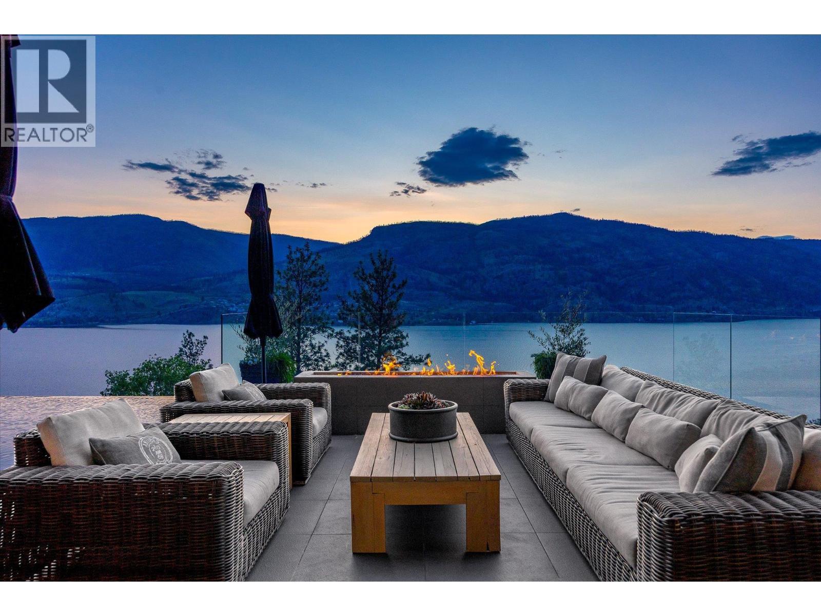 180 Sheerwater Court Unit# 19. Kelowna, British Columbia