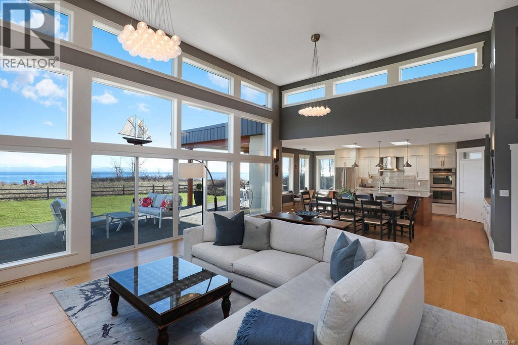 300 Connemara Road, Comox