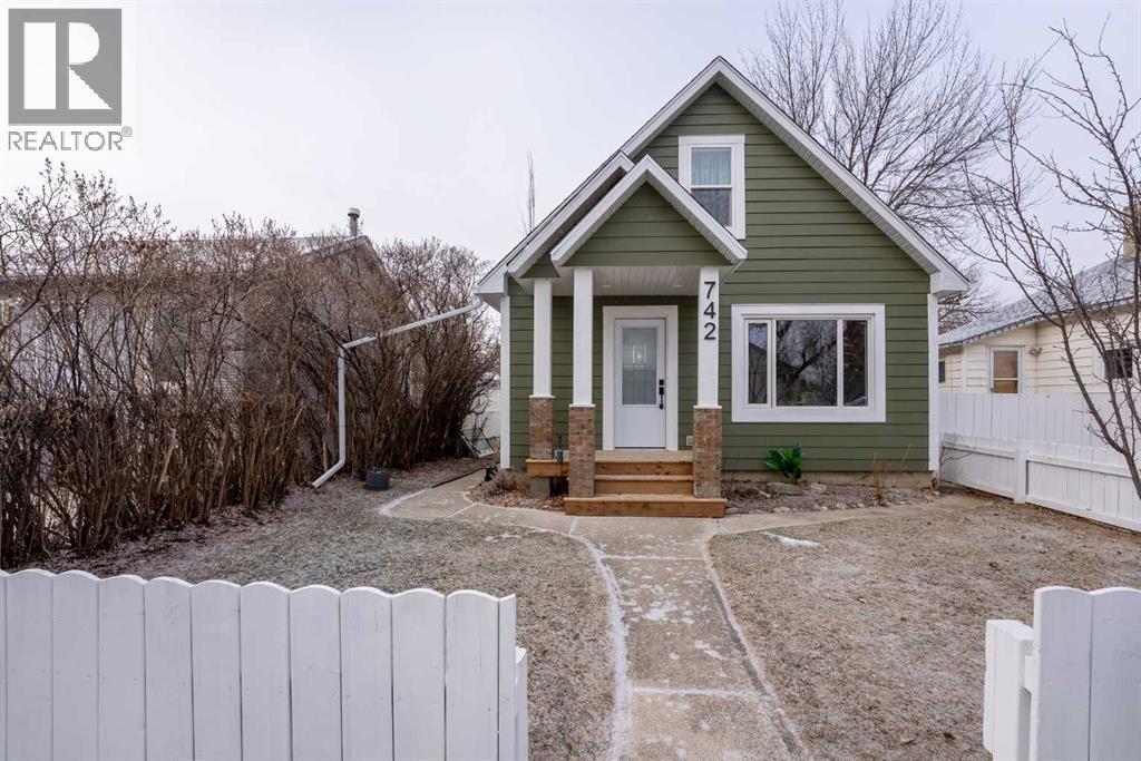 742 12c Street N, Lethbridge