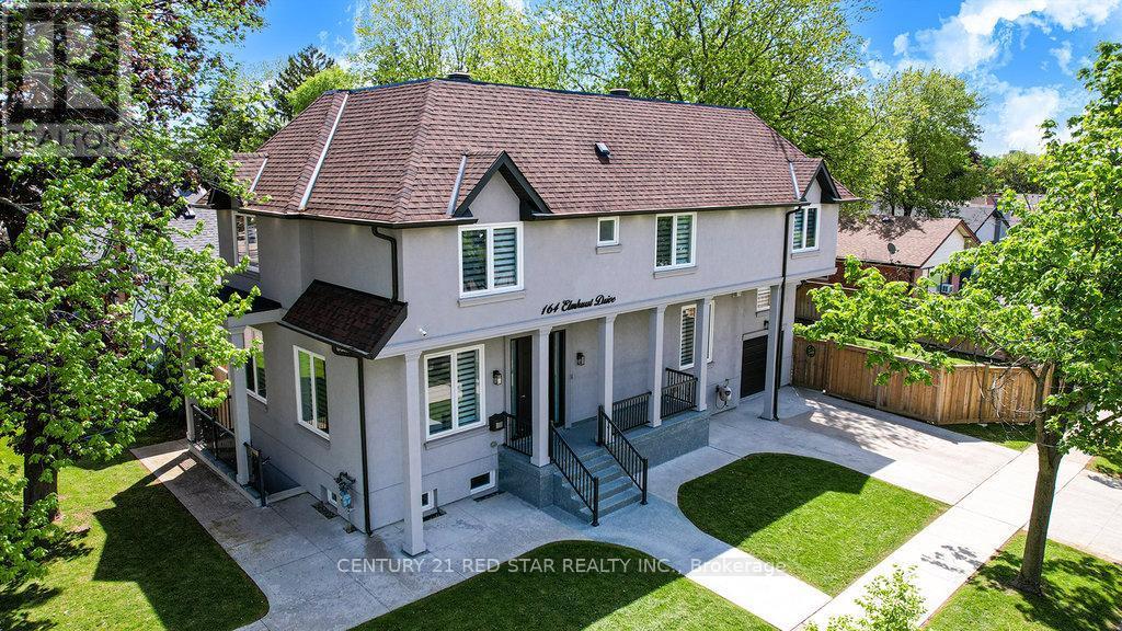 164 Elmhurst Drive, Toronto (rexdale-Kipling)