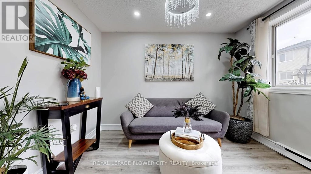 141 - 2170 Bromsgrove Road, Mississauga (clarkson)