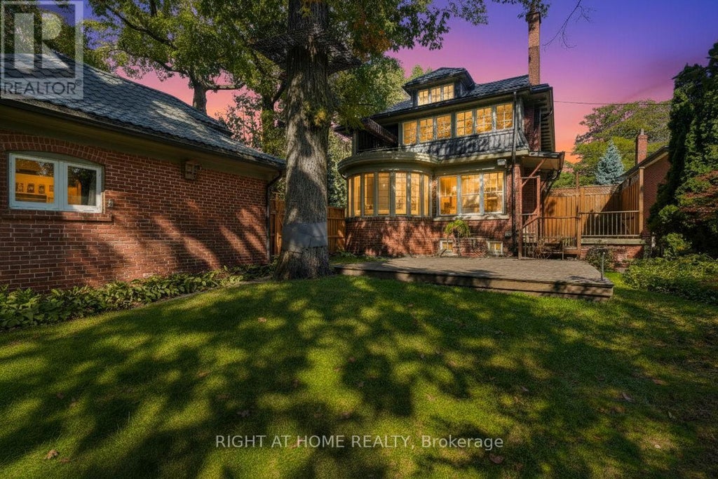 32 Hollywood Crescent, Toronto (woodbine Corridor)