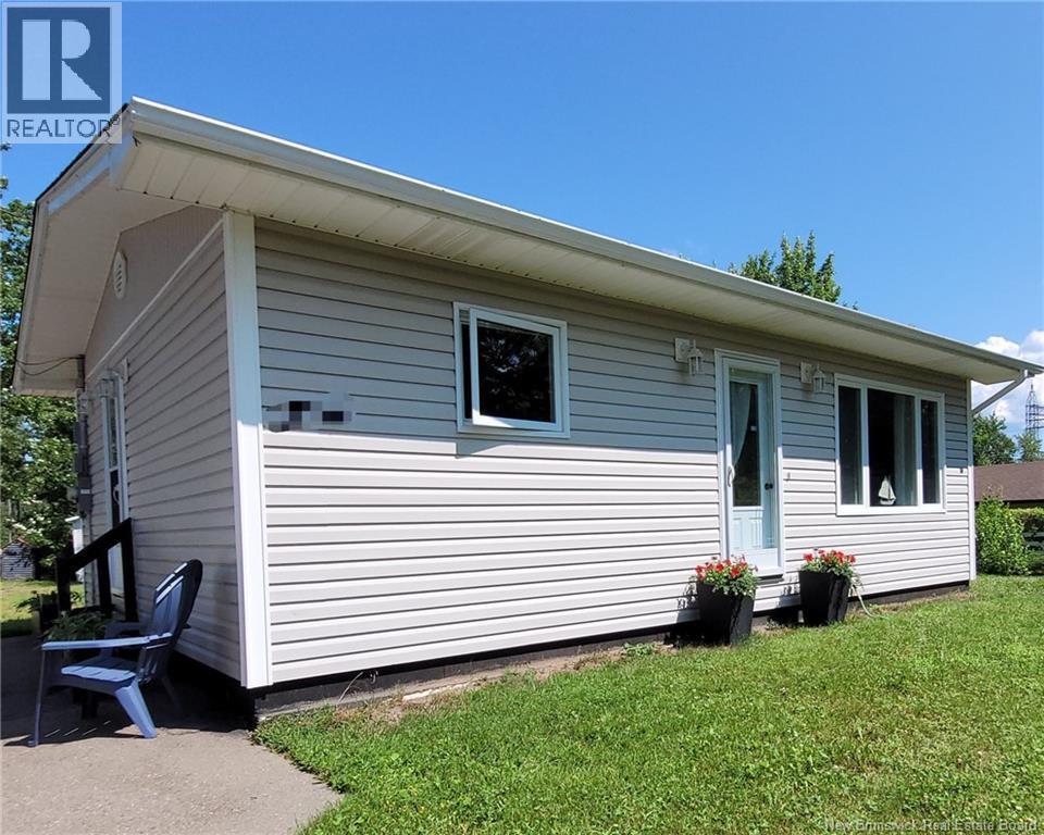 12292 Route 11, Village-blanchard