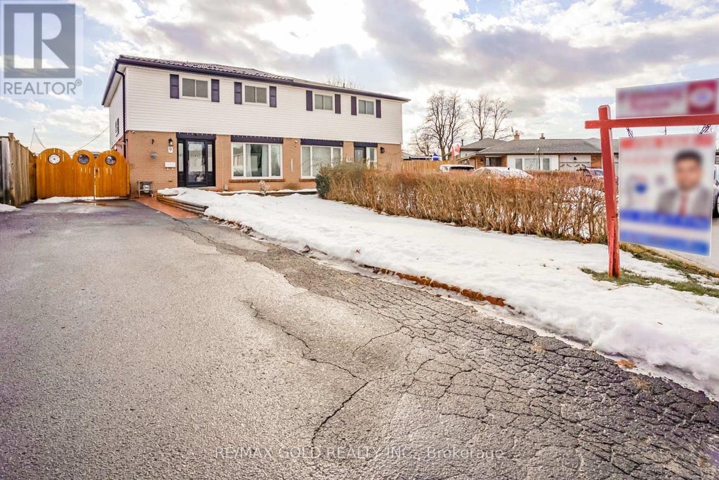 9 Dalton Place, Brampton (southgate)