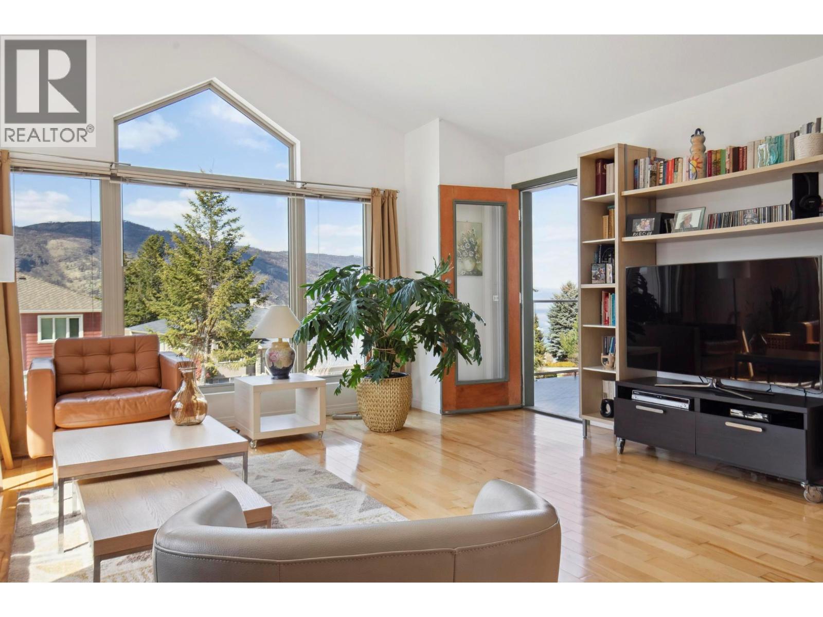 183 Magic Drive. Kelowna, British Columbia