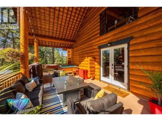 1725 Keloka Drive. West Kelowna, British Columbia