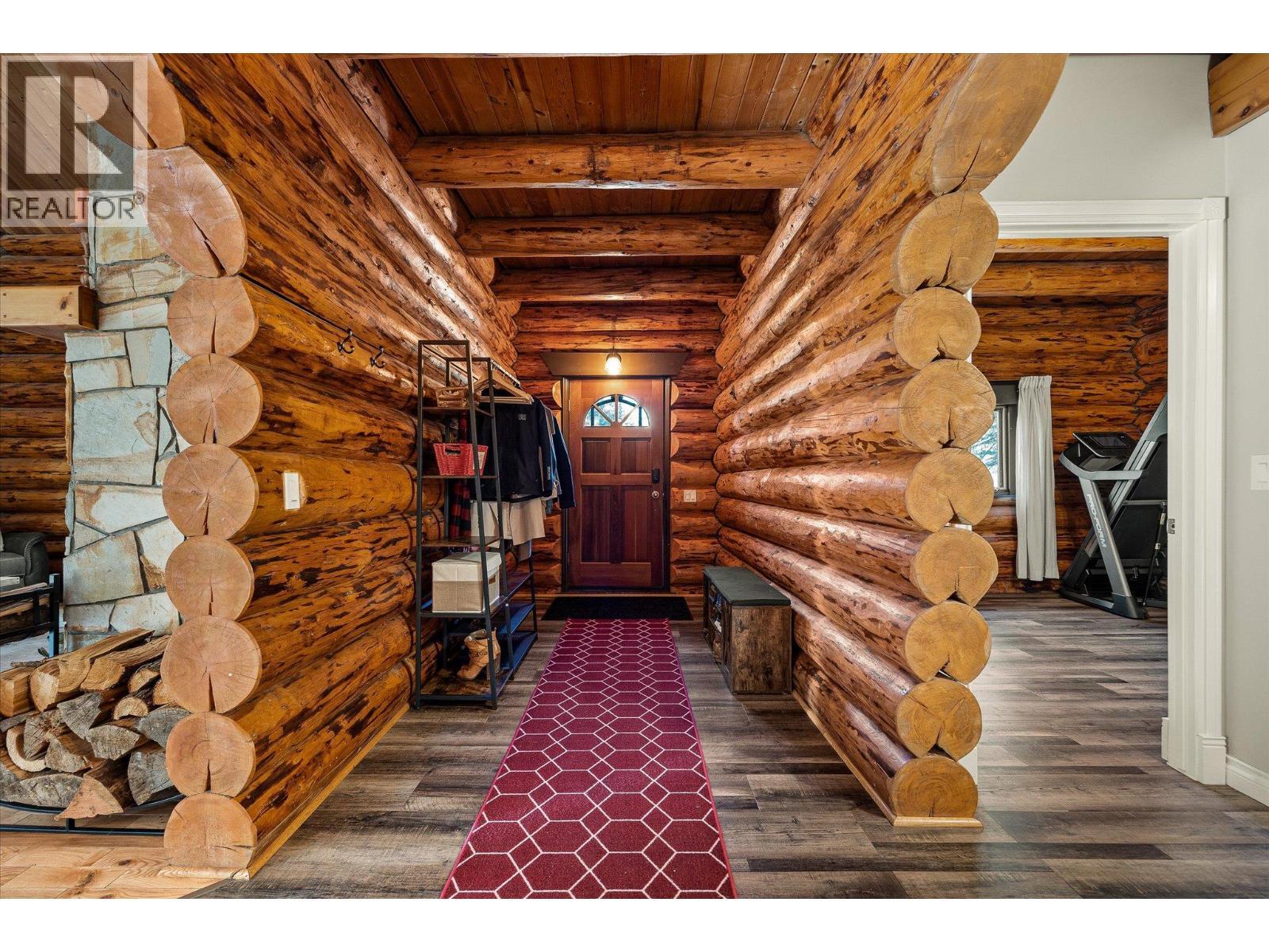 1725 Keloka Drive. West Kelowna, British Columbia