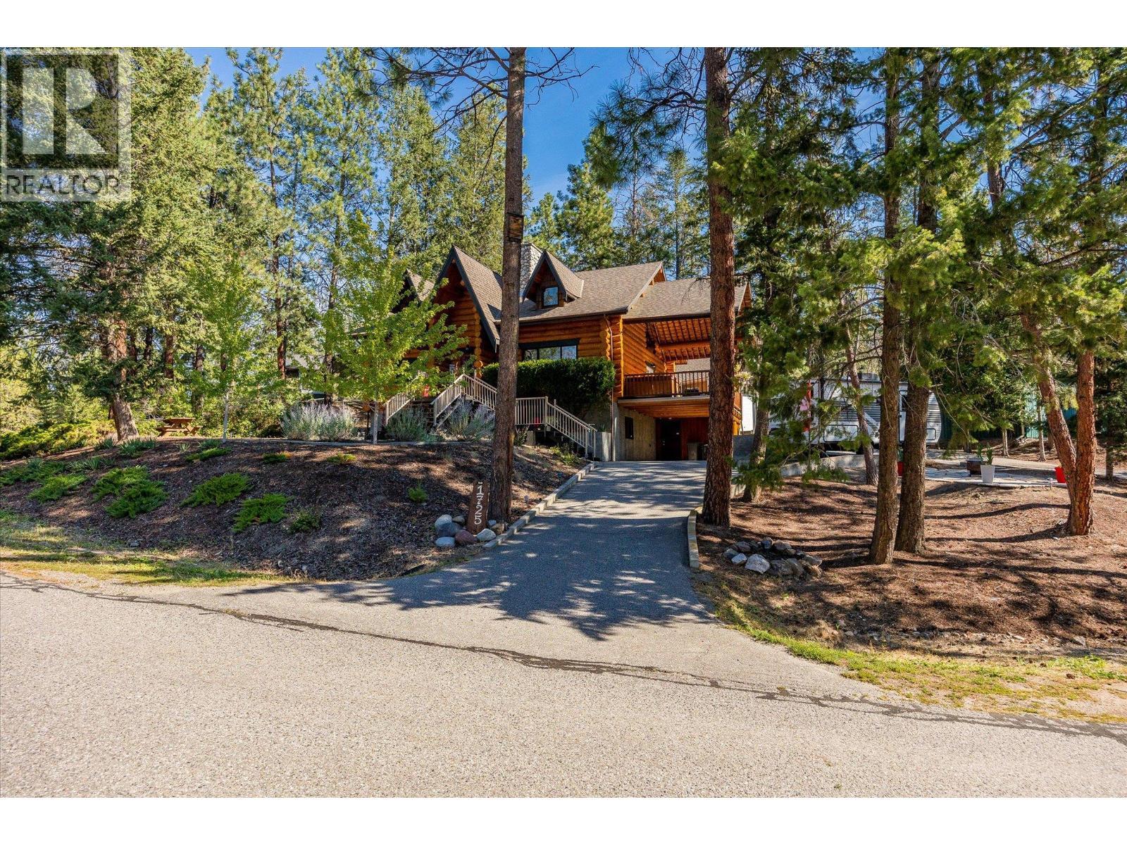 1725 Keloka Drive. West Kelowna, British Columbia
