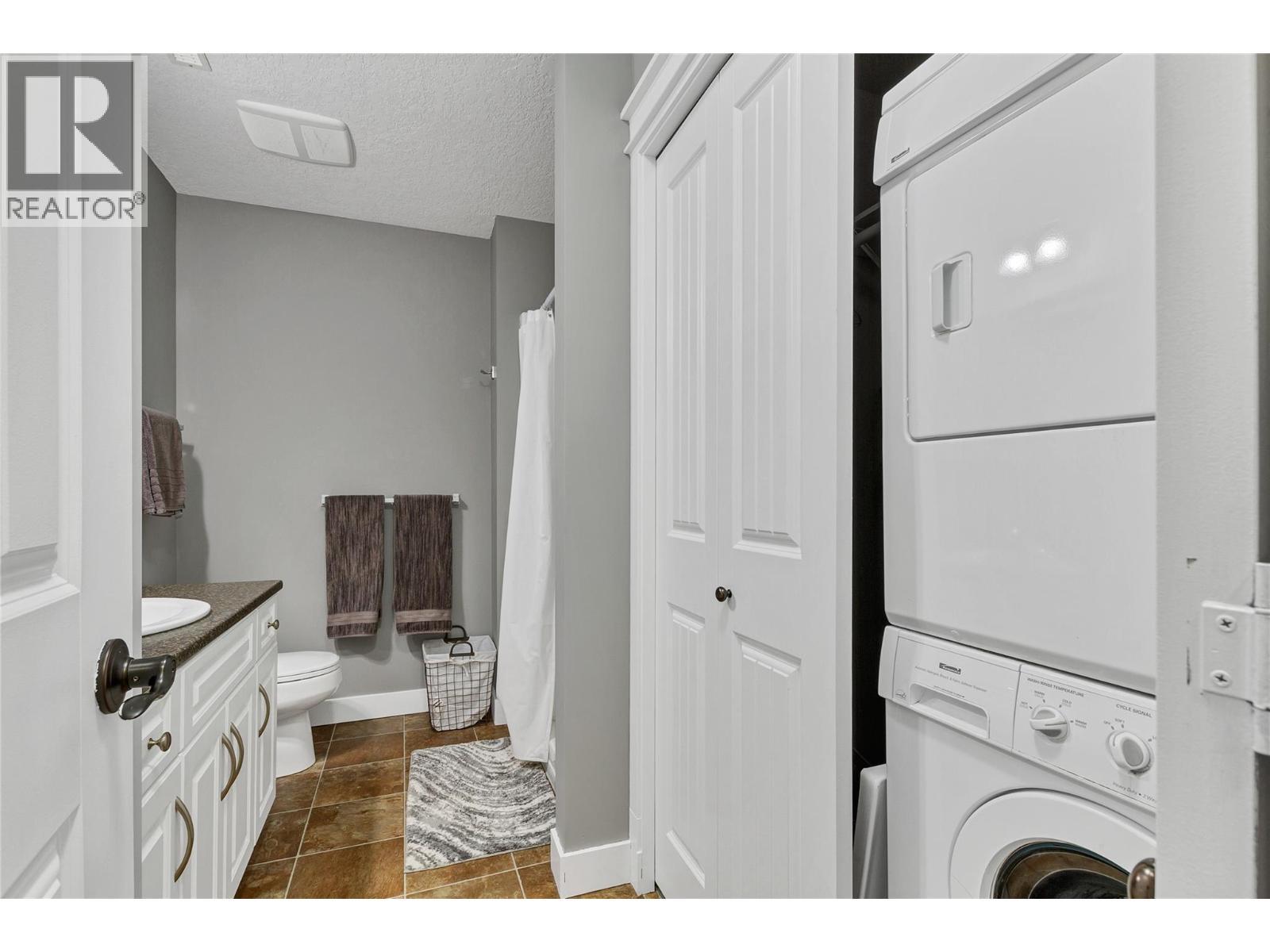 6032 Lynx Drive. Vernon, British Columbia