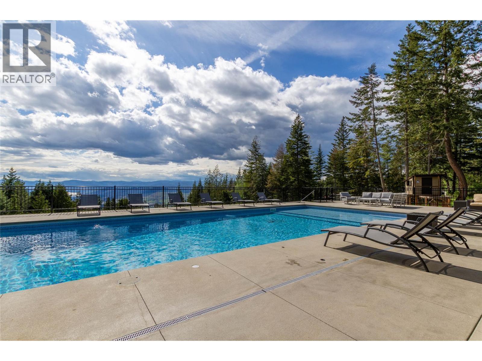 6032 Lynx Drive. Vernon, British Columbia