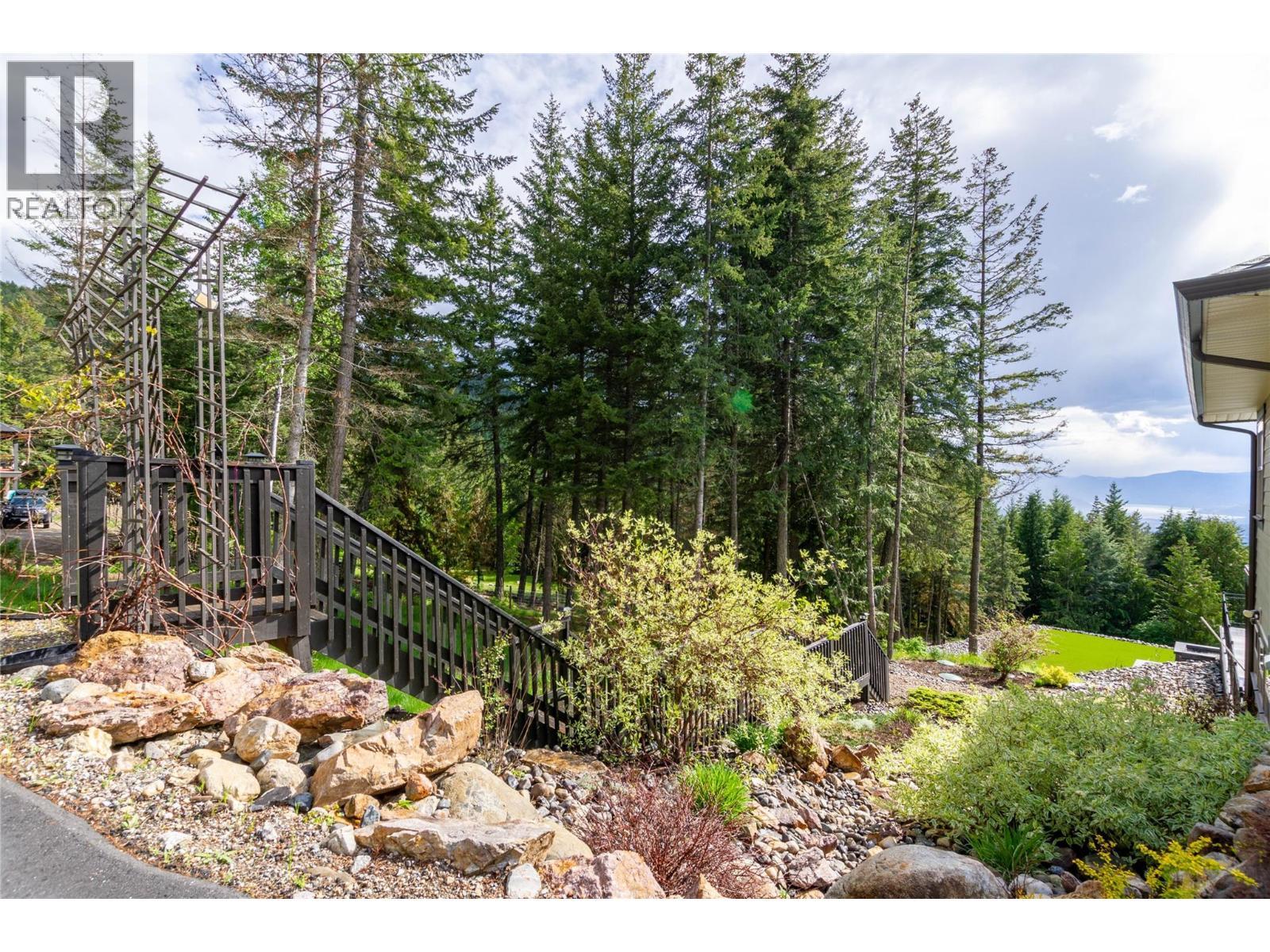 6032 Lynx Drive. Vernon, British Columbia