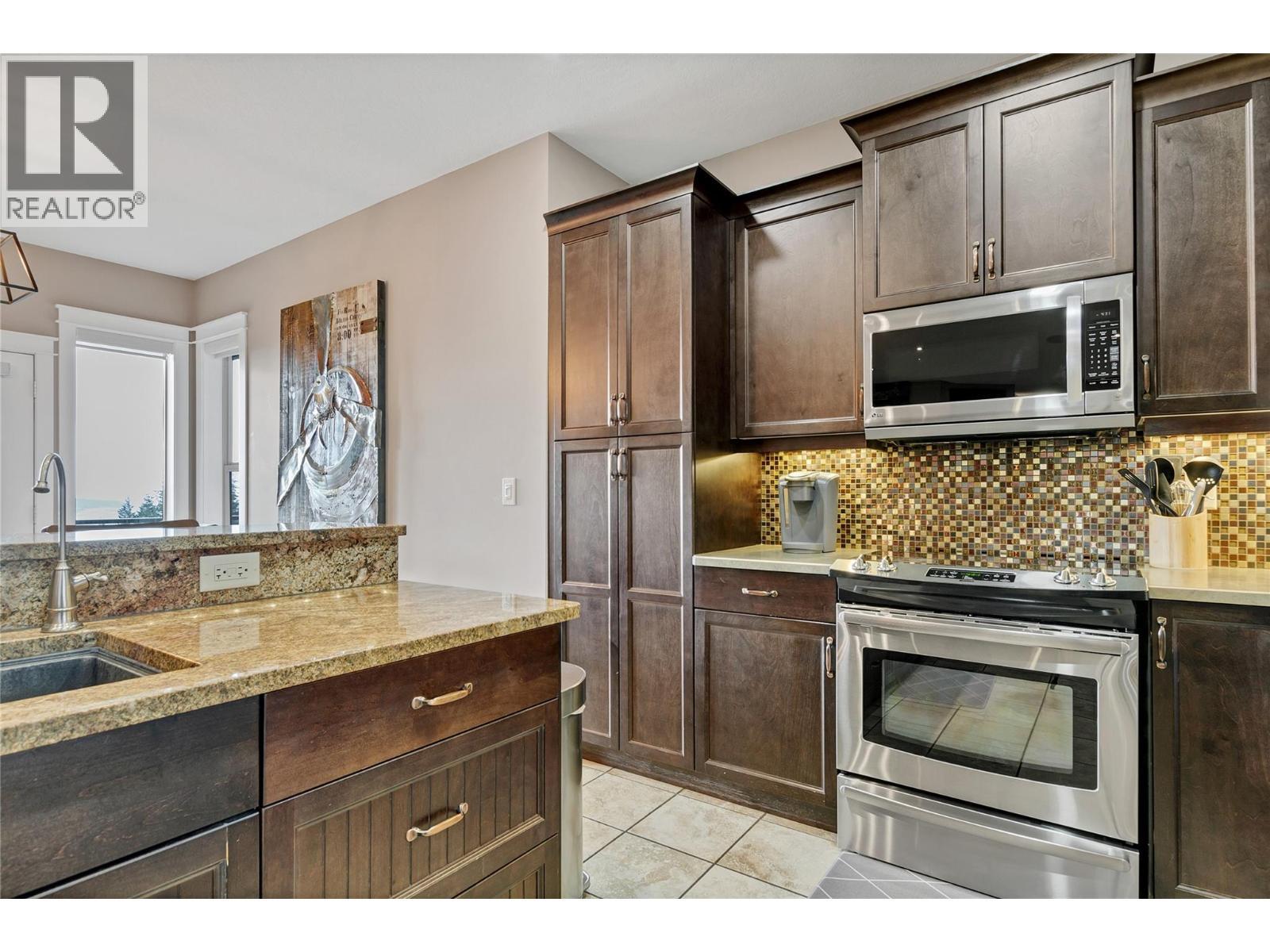 6032 Lynx Drive. Vernon, British Columbia