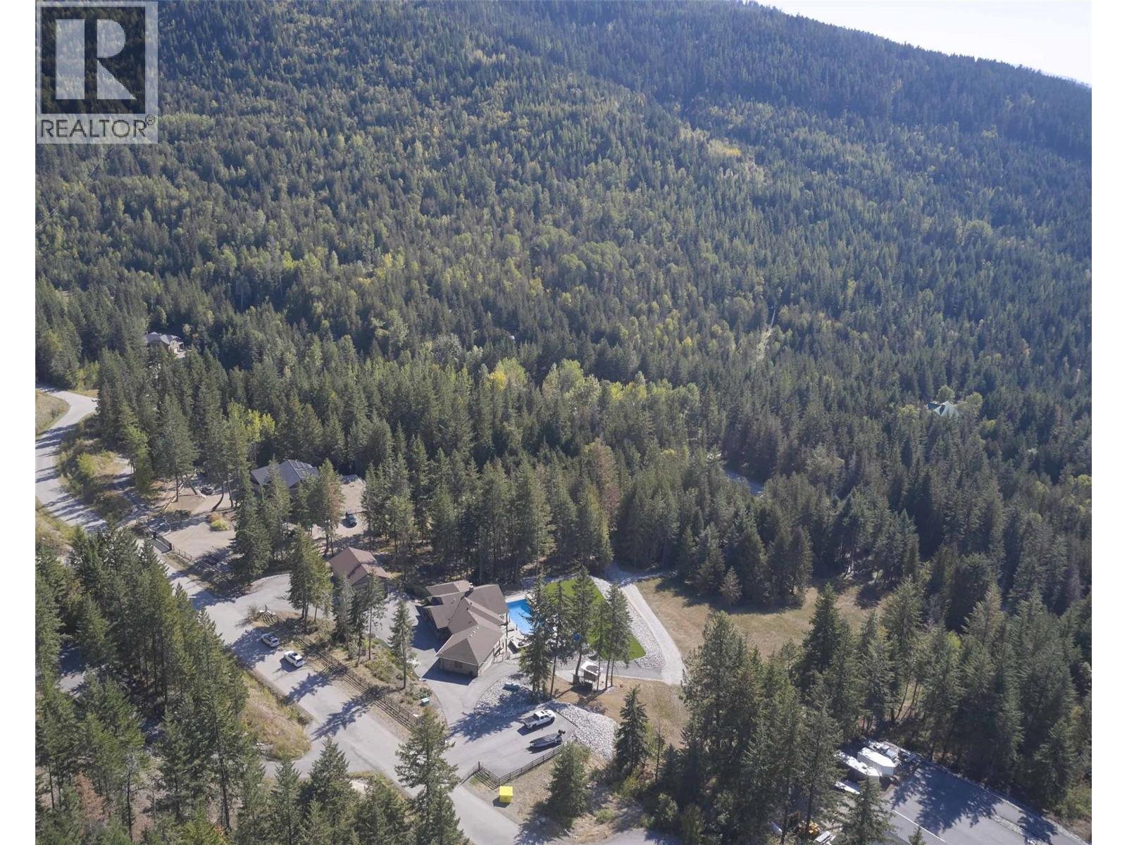 6032 Lynx Drive. Vernon, British Columbia