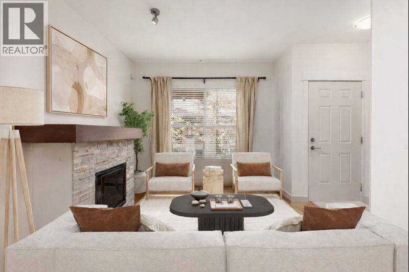 4 307 E 15th Street, North Vancouver