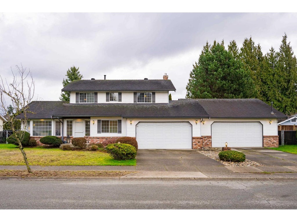 5644 E Sunrise Crescent, Surrey