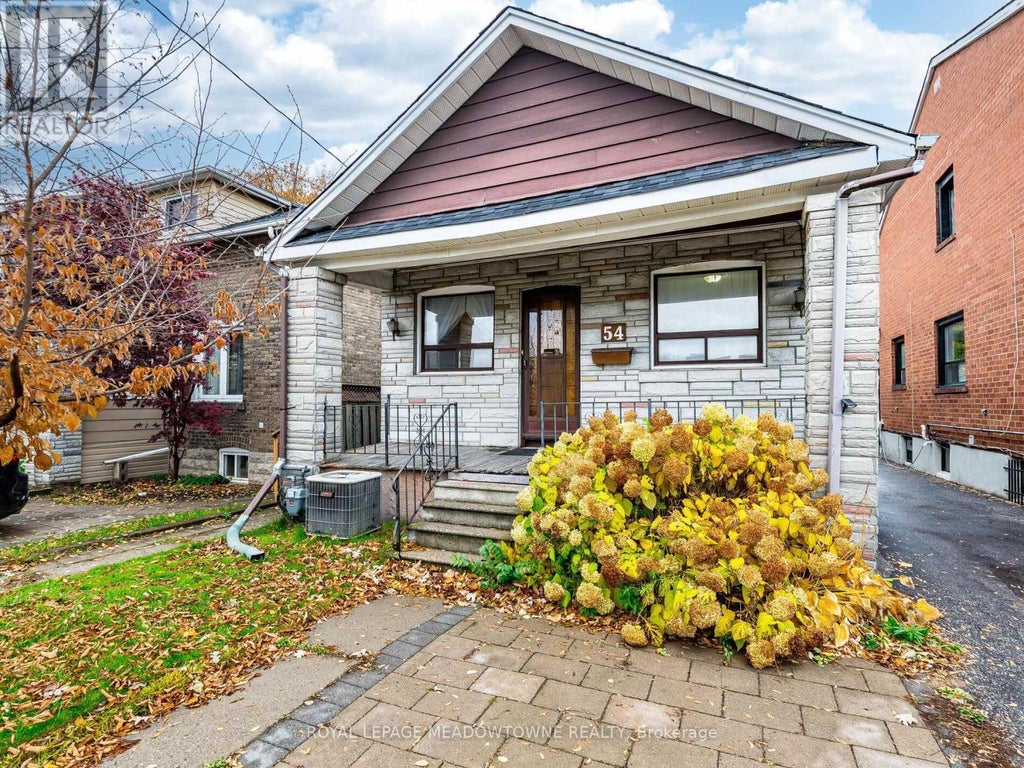 54 Bicknell Avenue, Toronto (keelesdale-Eglinton West)