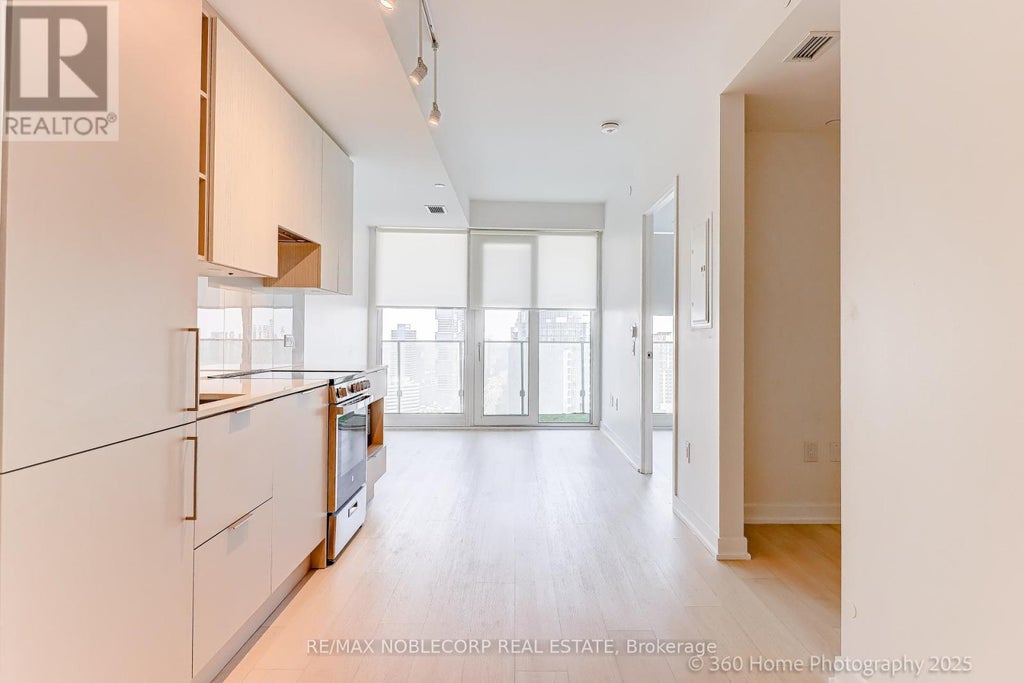 2912 - 3900 Confederation Parkway, Mississauga (city Centre)