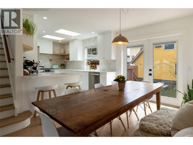 Photo of Listing #10372497