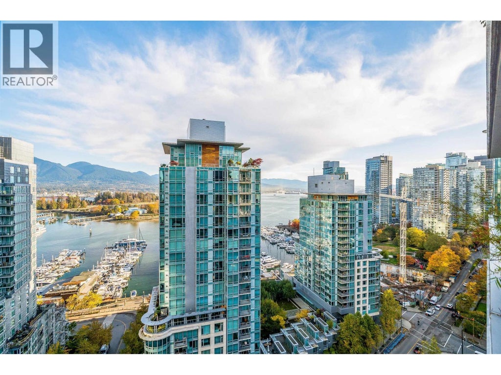 2101 1499 W Pender Street, Vancouver