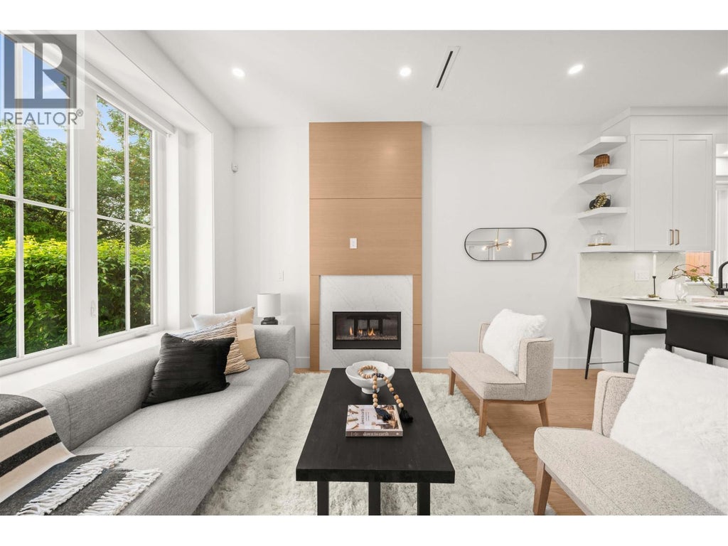 1 312 E 40th Avenue, Vancouver