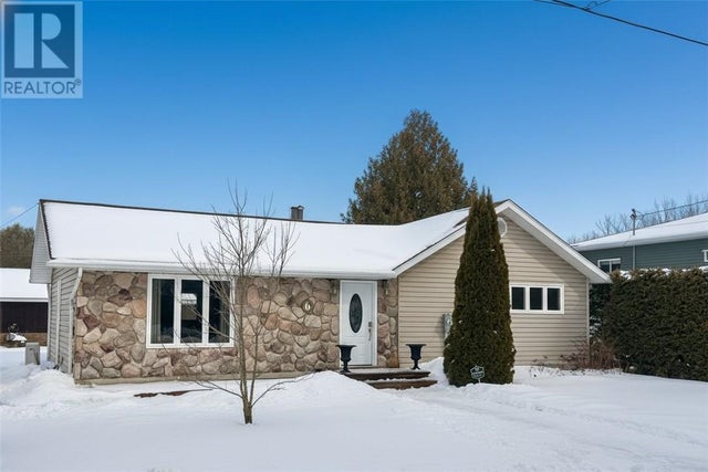 6 Birch Street, Blind River