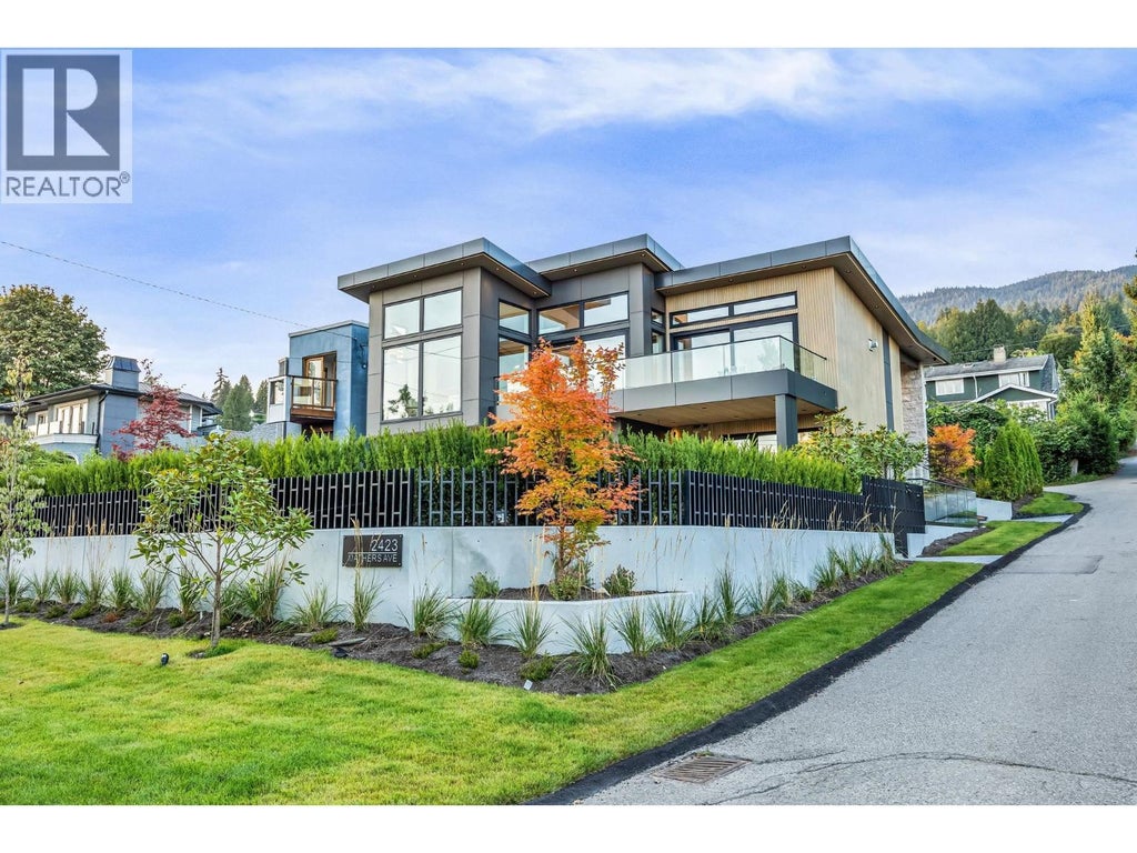 2423 Mathers Avenue, West Vancouver