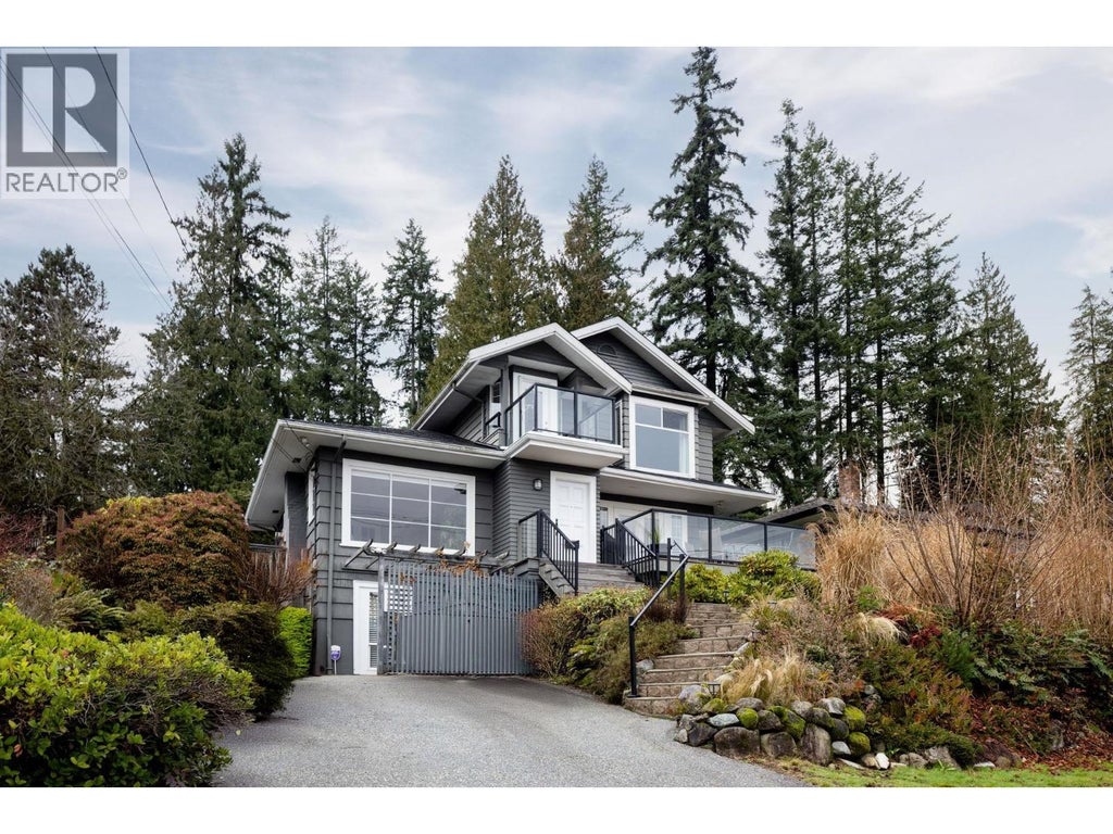 506 Tempe Crescent, North Vancouver