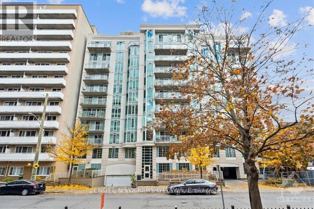 1112 - 138 Somerset Street W, Ottawa