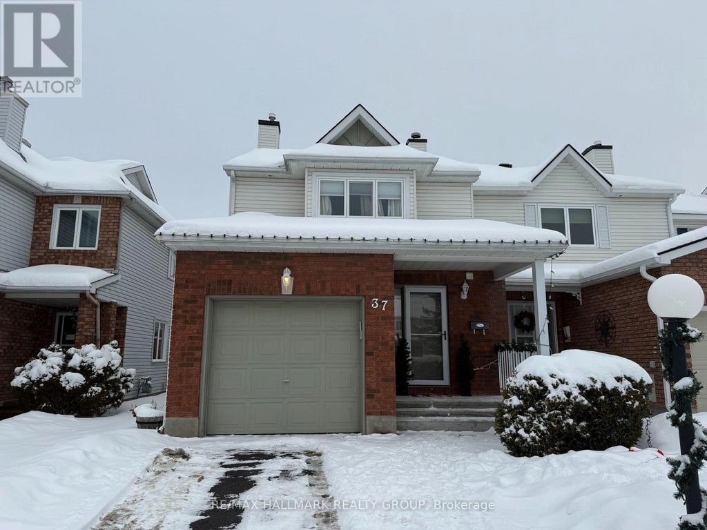 37 Roblyn Way, Ottawa