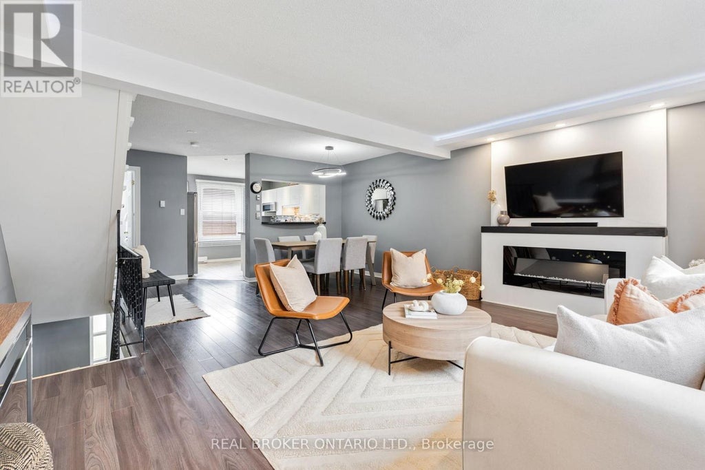 70 - 2440 Bromsgrove Road, Mississauga (clarkson)